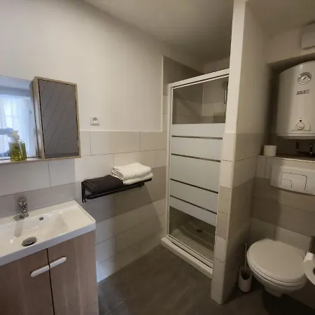 Apartment Pied A Terre Confort